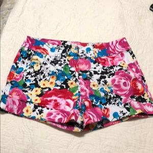 New York and Company flower shorts